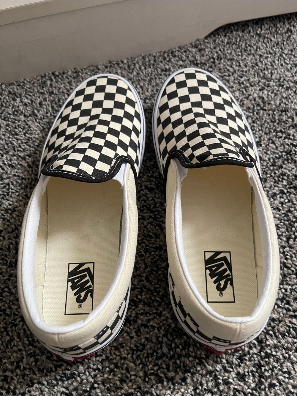 Vans - Picture 3 of 6
